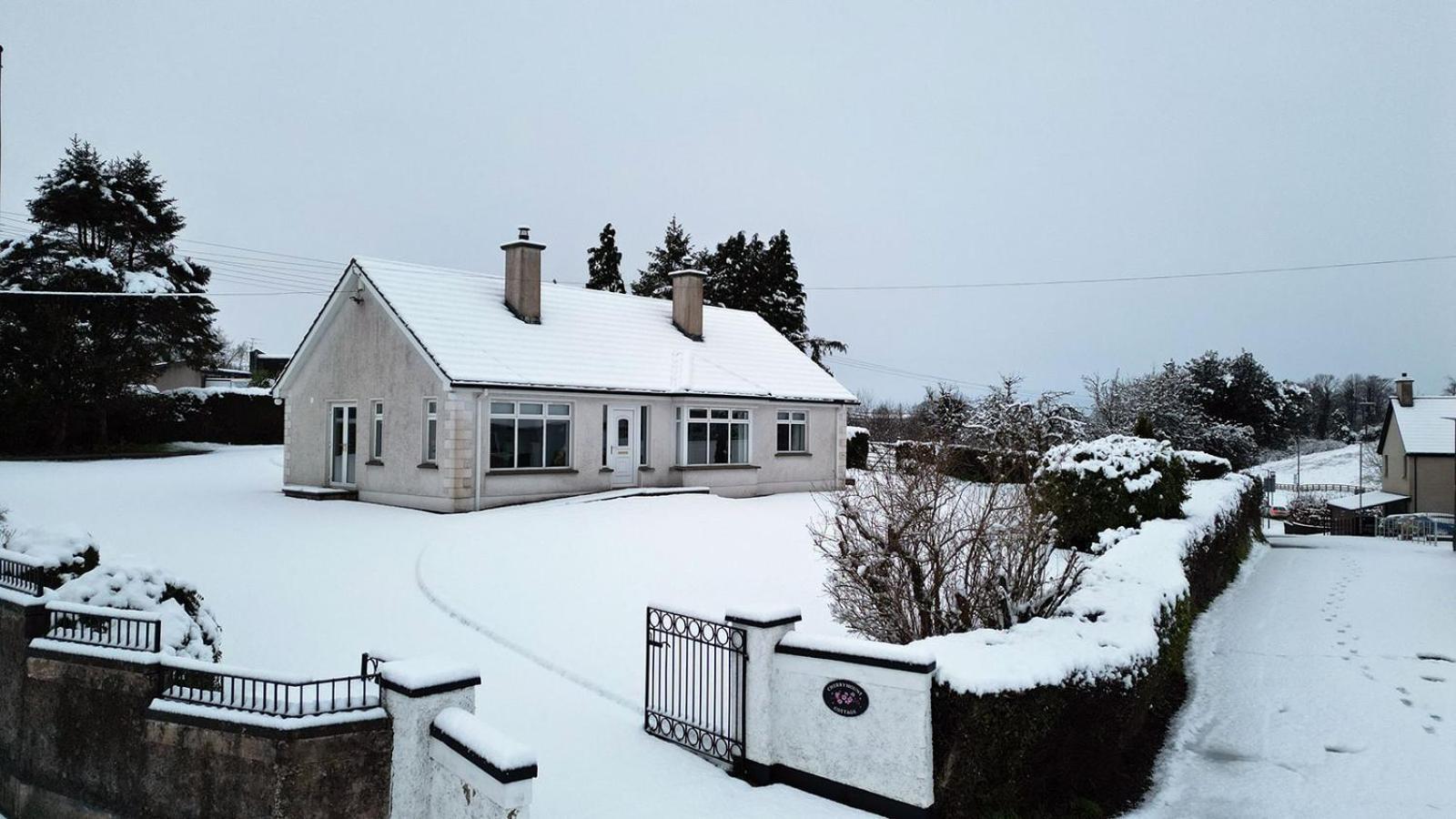Cherrymount Cottage 에니스킬런 외부 사진